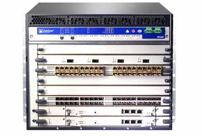 Juniper MX480BASE-AC MX Series MX480 AC Router Chassis - Modular, High-Performance Edge Router